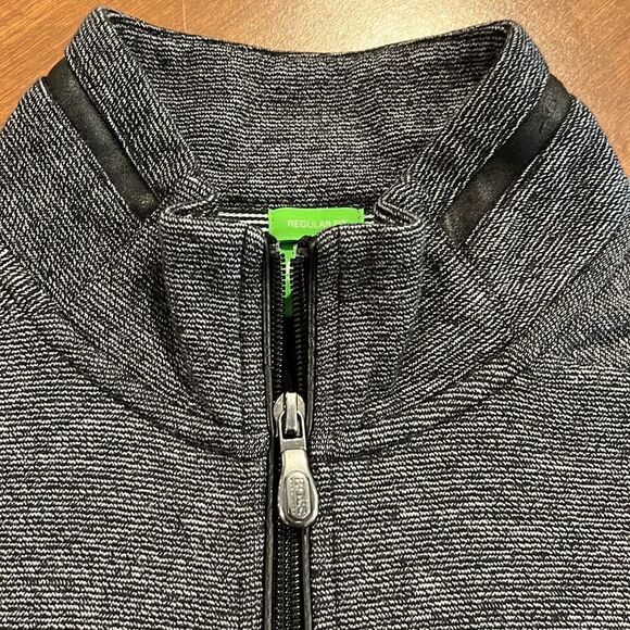 Hugo Boss Mens full zipped performance Jacket size Large. - Picture 4 of 8